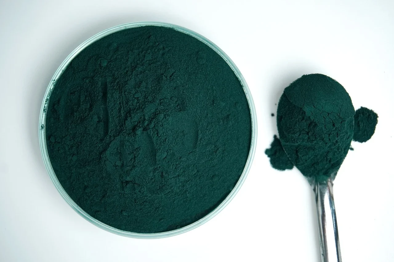 Spirulina: Bağışıklık Sistemini Destekleyen Kapsamlı Sağlık Faydalarıyla Alg